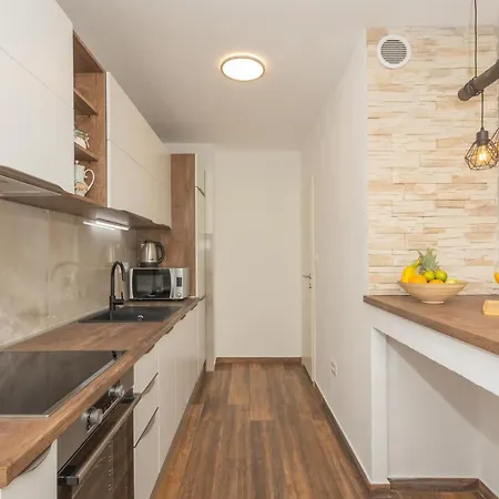 Apartman Baldekin *