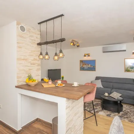 Apartman Baldekin شقة